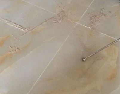 嘉黎瓷砖空鼓维修公司分享粘合剂选择不当在瓷砖铺贴过程中可能导致以下问题